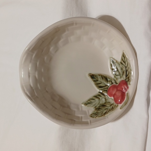 Pfaltzgraff Jamberry Spoon Rest Bowl Basketweave Pattern - Picture 8 of 8